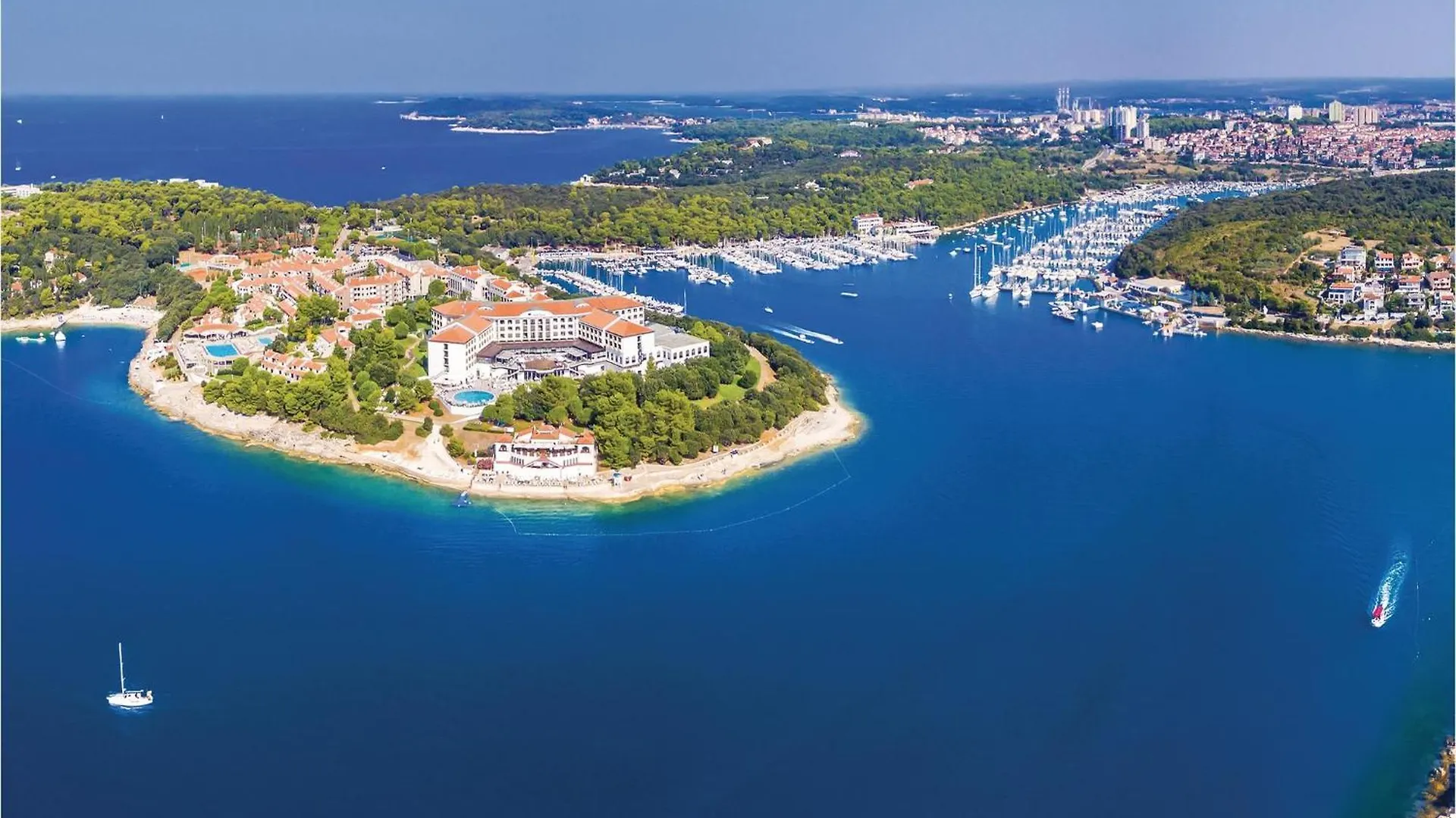 Amazing Apartment In Pula With Wifi 0*,  Kroatien